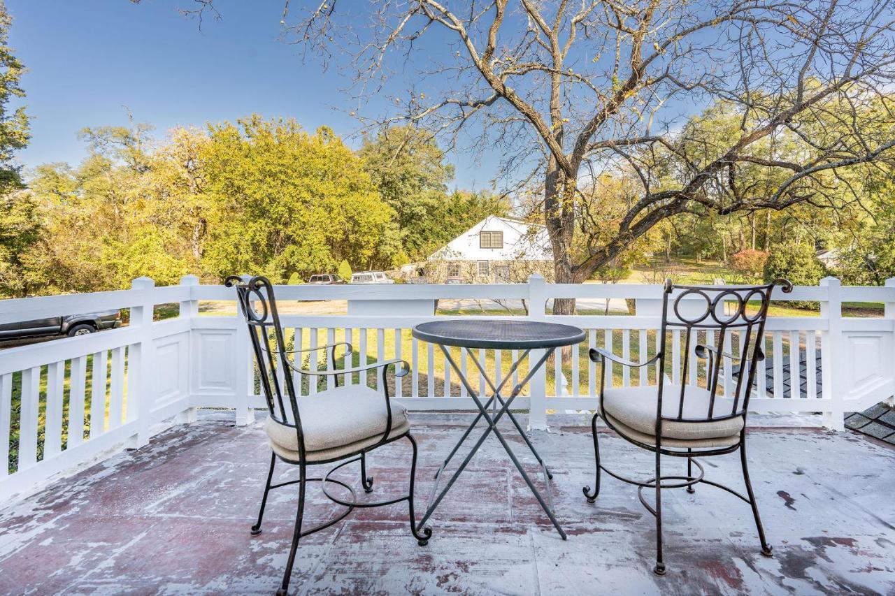 Chimney Hill Estate Inn Lambertville Bagian luar foto
